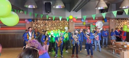 10efb9a7-9bcb-40cb-8ad9-2efa483040d3