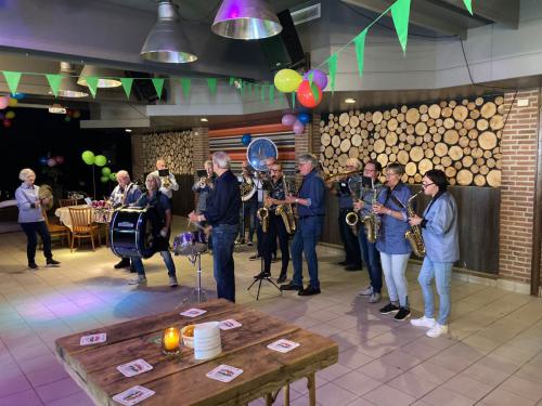 16e27131-5bd4-454a-9977-ef3f6869be73