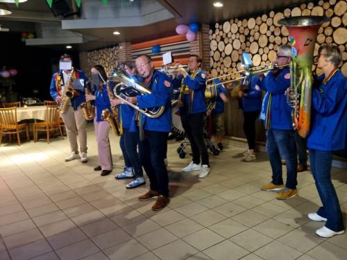 4a38272e-15b3-453d-a6aa-3c4ac4ee0d95