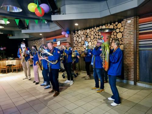 69382310-0fa0-42a7-b0a0-3789b8d914a9