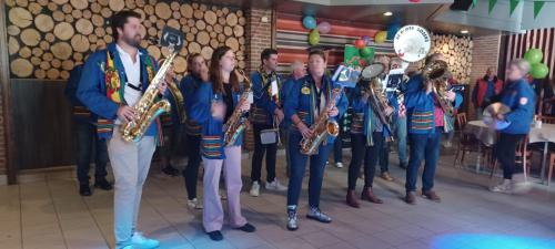 8295d9ec-9bbc-4418-9f3b-2ba3693371a4